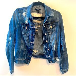 FOREVER 21  Medium Wash Distressed Denim Jacket Size Small